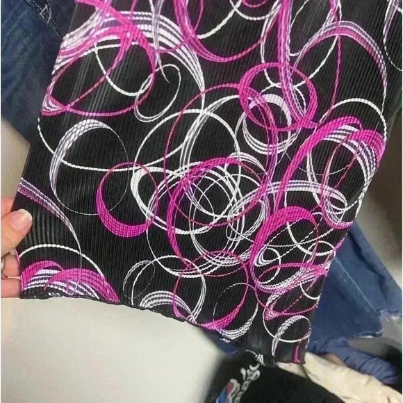 Maggie Barns 3X Blouse Geometric Print Pink Black Fairy Rave Stretchy Accordion - Picture 4 of 7